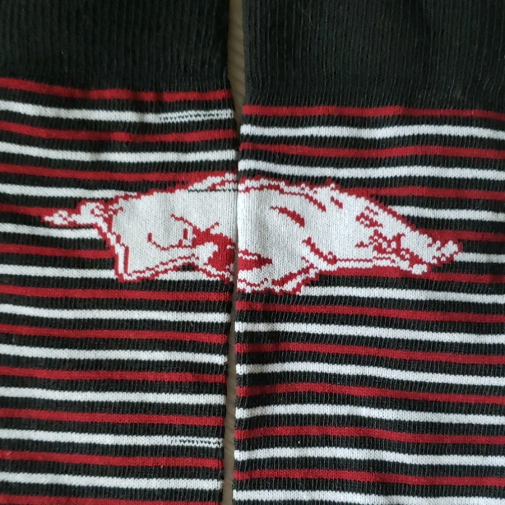 New Arkansas Razorbacks socks - Picture 5 of 5